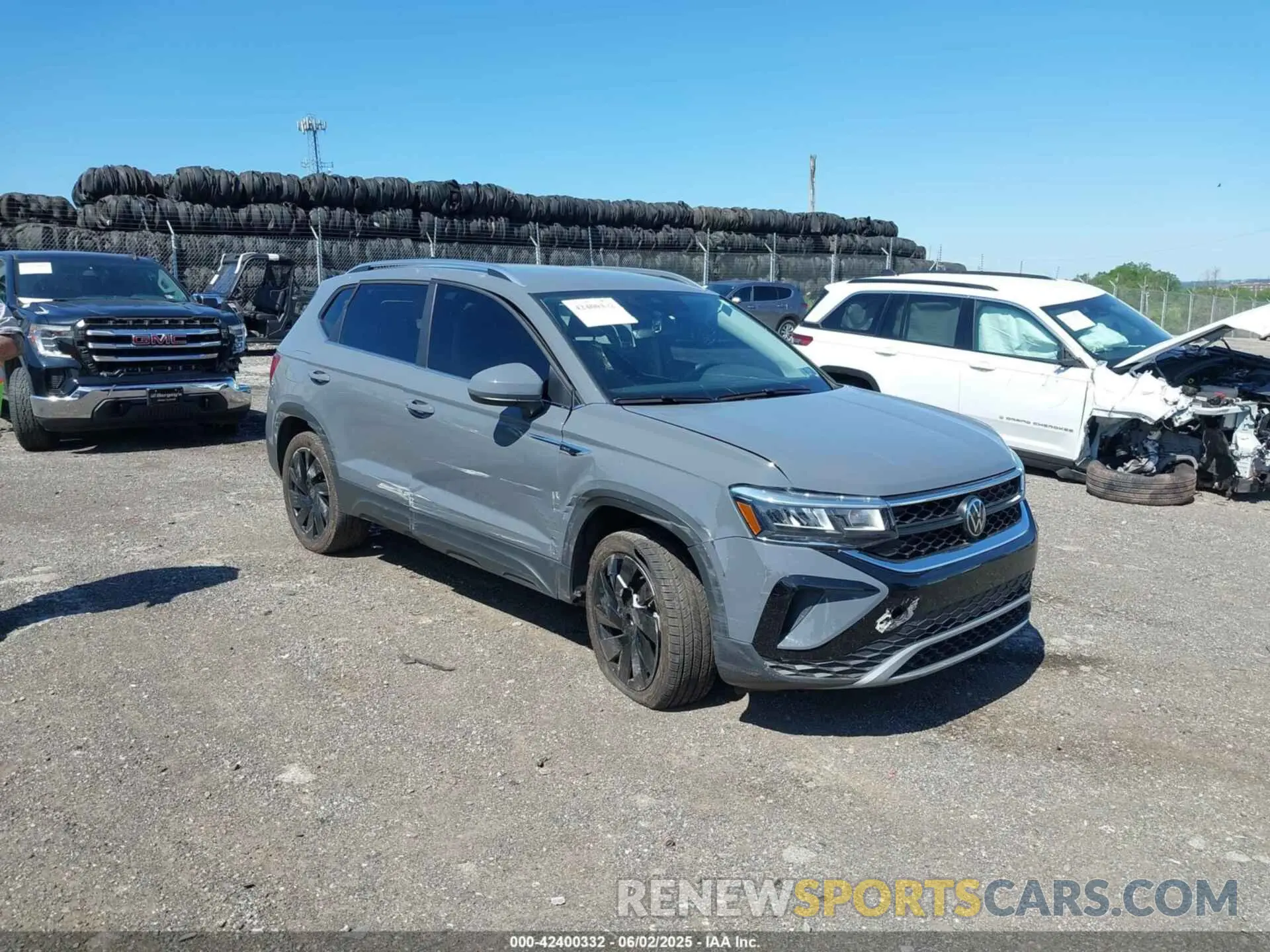 1 Photograph of a damaged car 3VVUX7B23RM063805 VOLKSWAGEN TAOS 2024