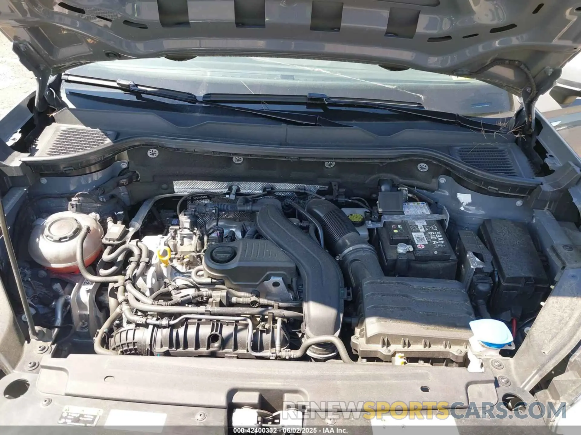 10 Photograph of a damaged car 3VVUX7B23RM063805 VOLKSWAGEN TAOS 2024