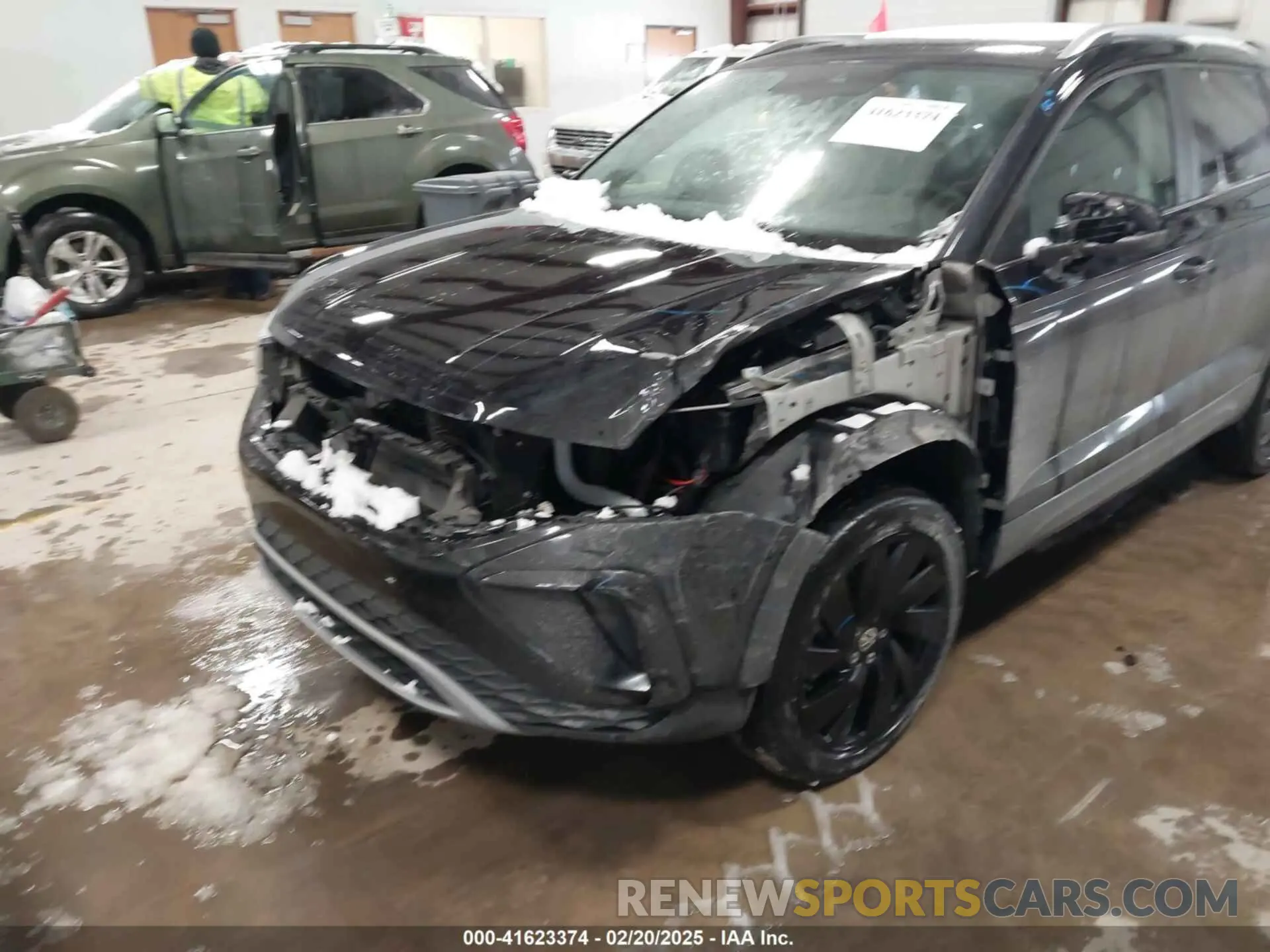 6 Photograph of a damaged car 3VVUX7B24RM044079 VOLKSWAGEN TAOS 2024