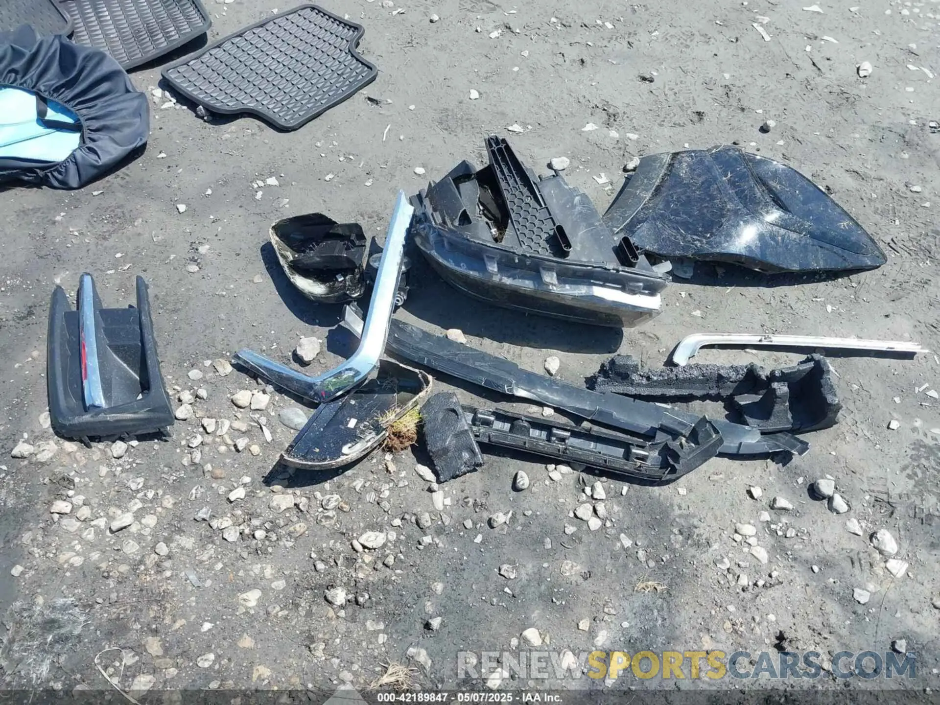 12 Photograph of a damaged car 3VVVX7B26RM052530 VOLKSWAGEN TAOS 2024