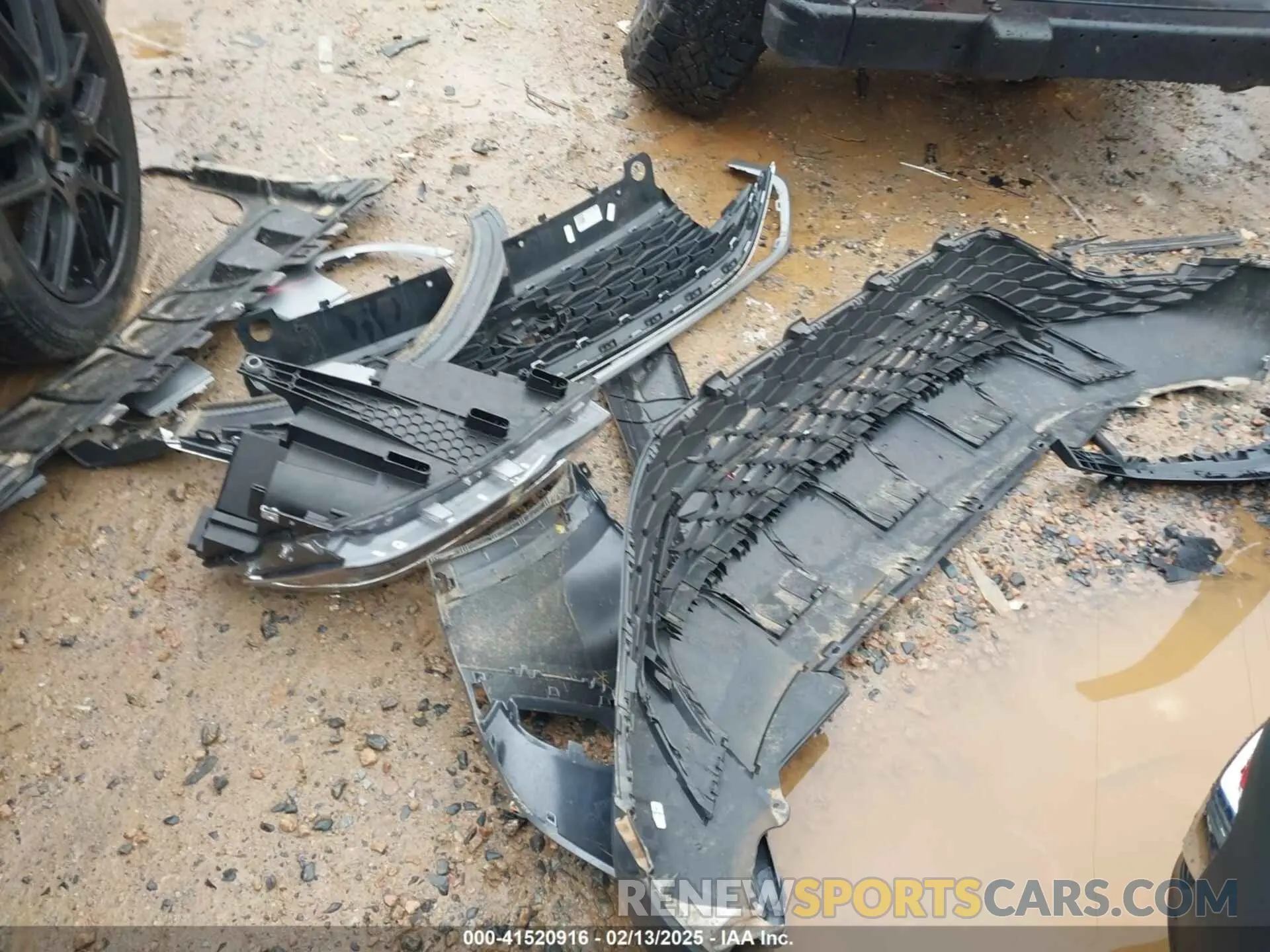 12 Photograph of a damaged car 3VVVX7B27RM041262 VOLKSWAGEN TAOS 2024