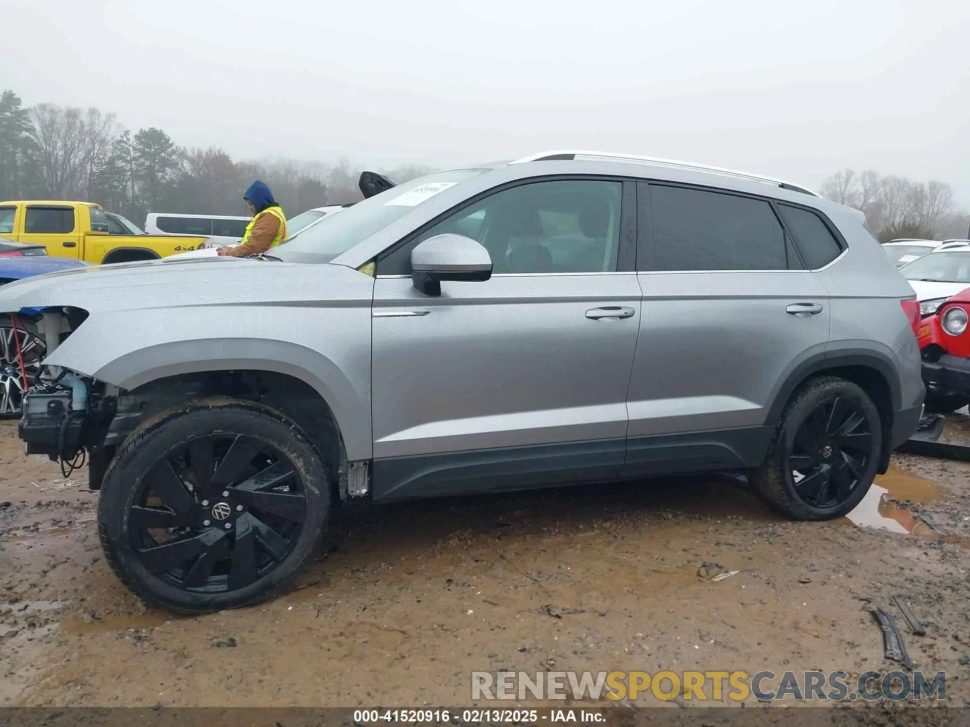 15 Photograph of a damaged car 3VVVX7B27RM041262 VOLKSWAGEN TAOS 2024
