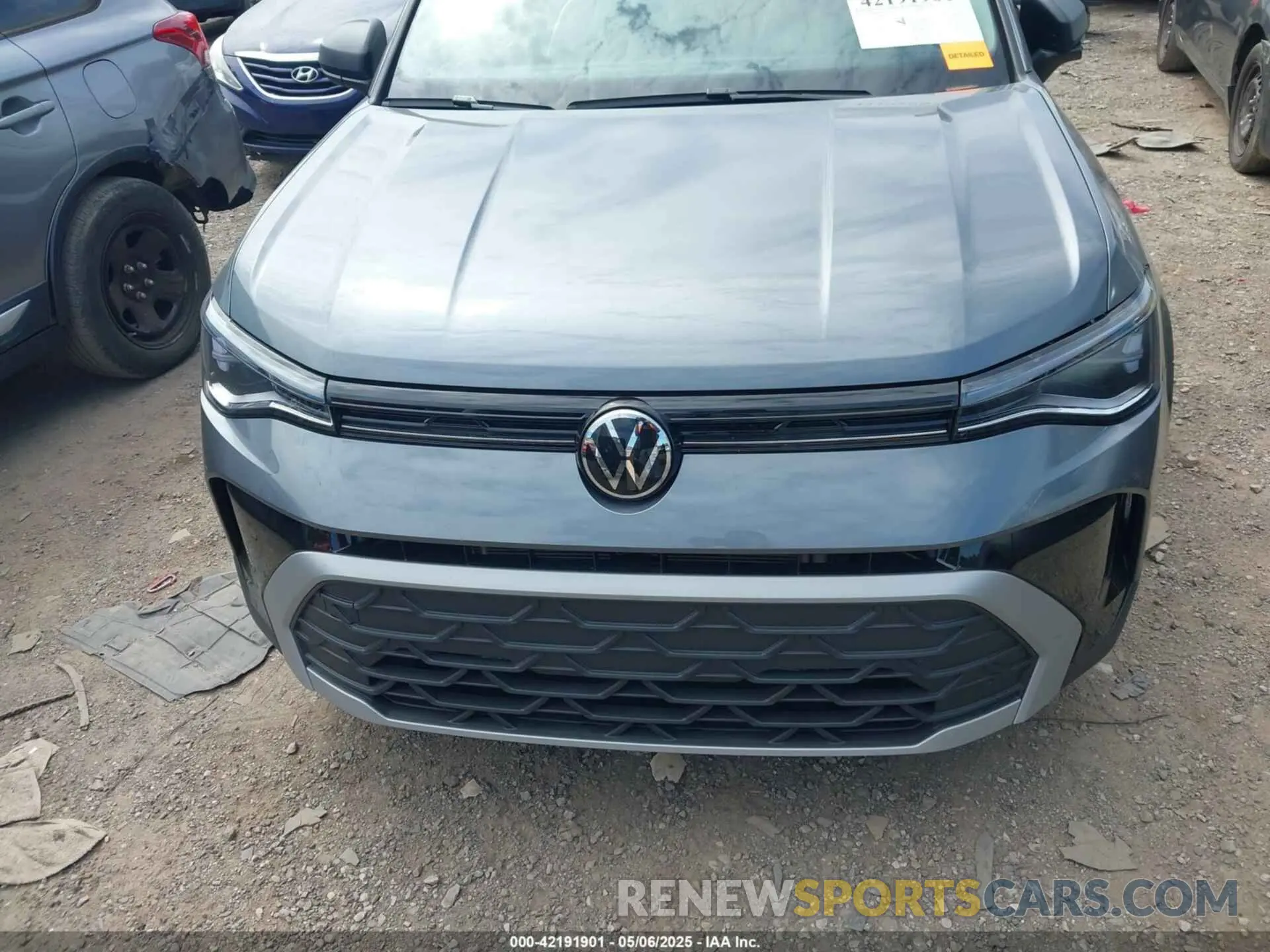 12 Photograph of a damaged car 3VV5C7B25SM030763 VOLKSWAGEN TAOS 2025