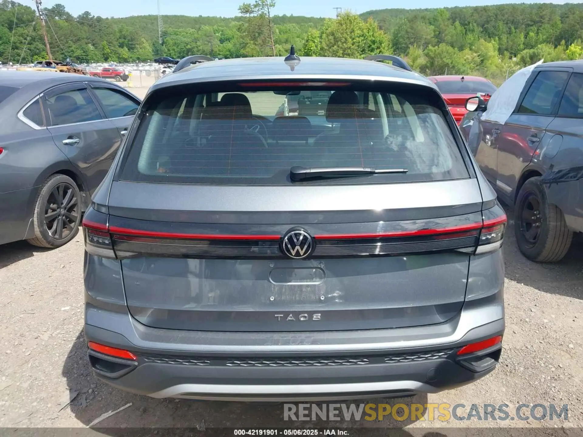 16 Photograph of a damaged car 3VV5C7B25SM030763 VOLKSWAGEN TAOS 2025