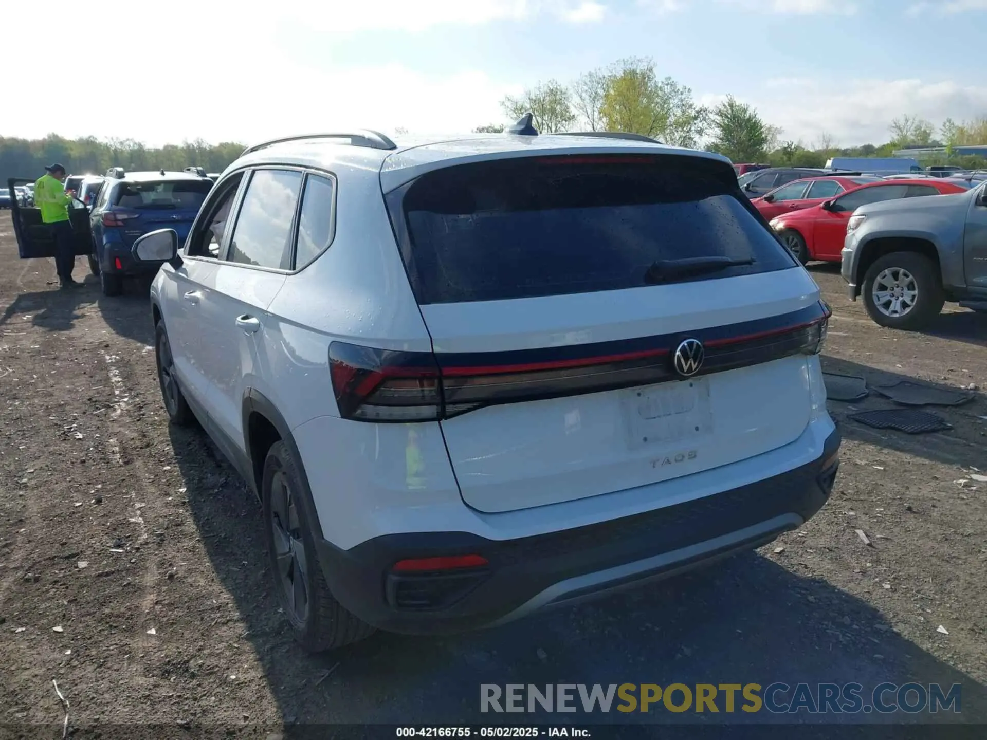3 Photograph of a damaged car 3VV5C7B27SM010322 VOLKSWAGEN TAOS 2025