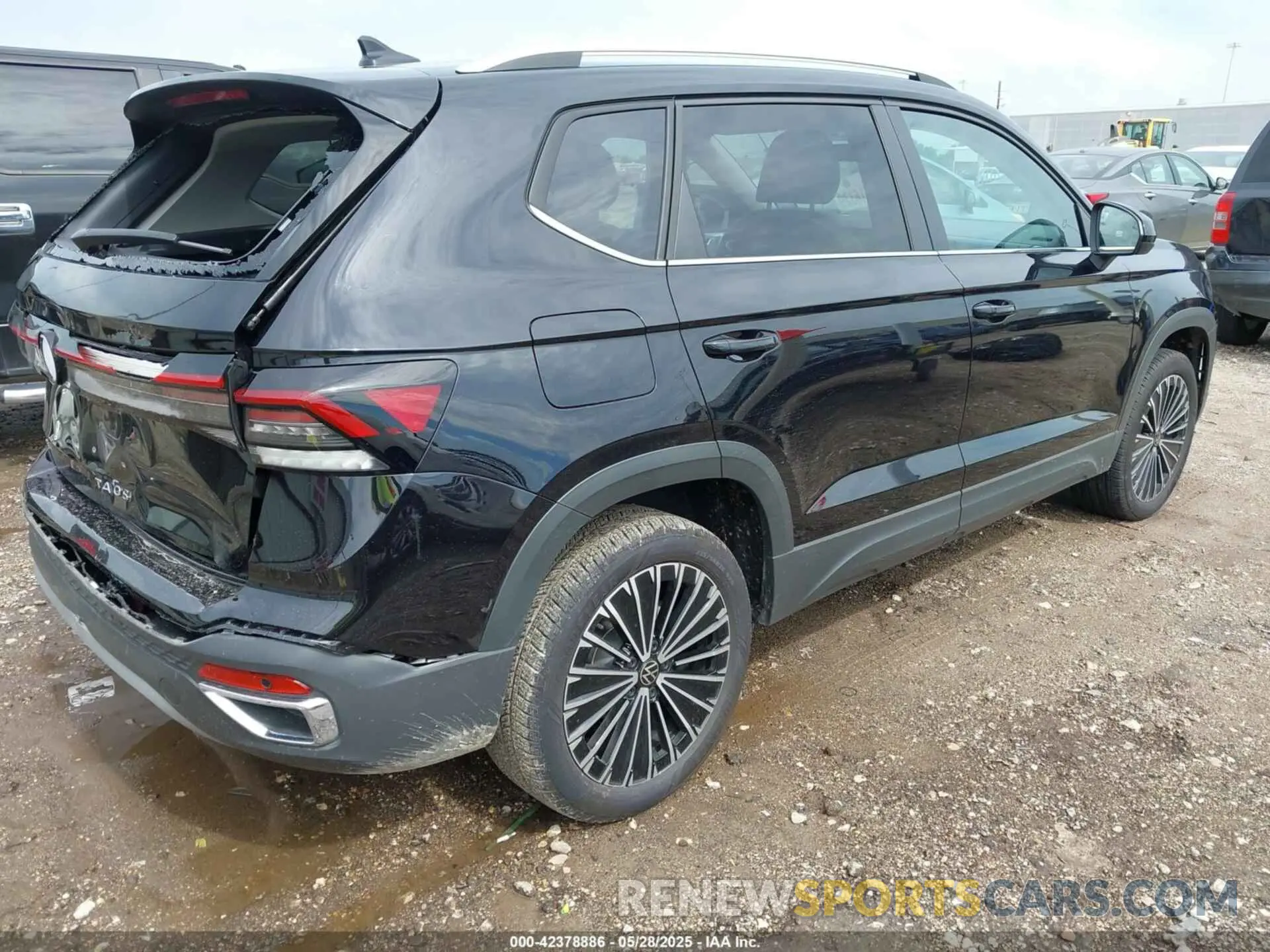 4 Photograph of a damaged car 3VVSC7B24SM045578 VOLKSWAGEN TAOS 2025