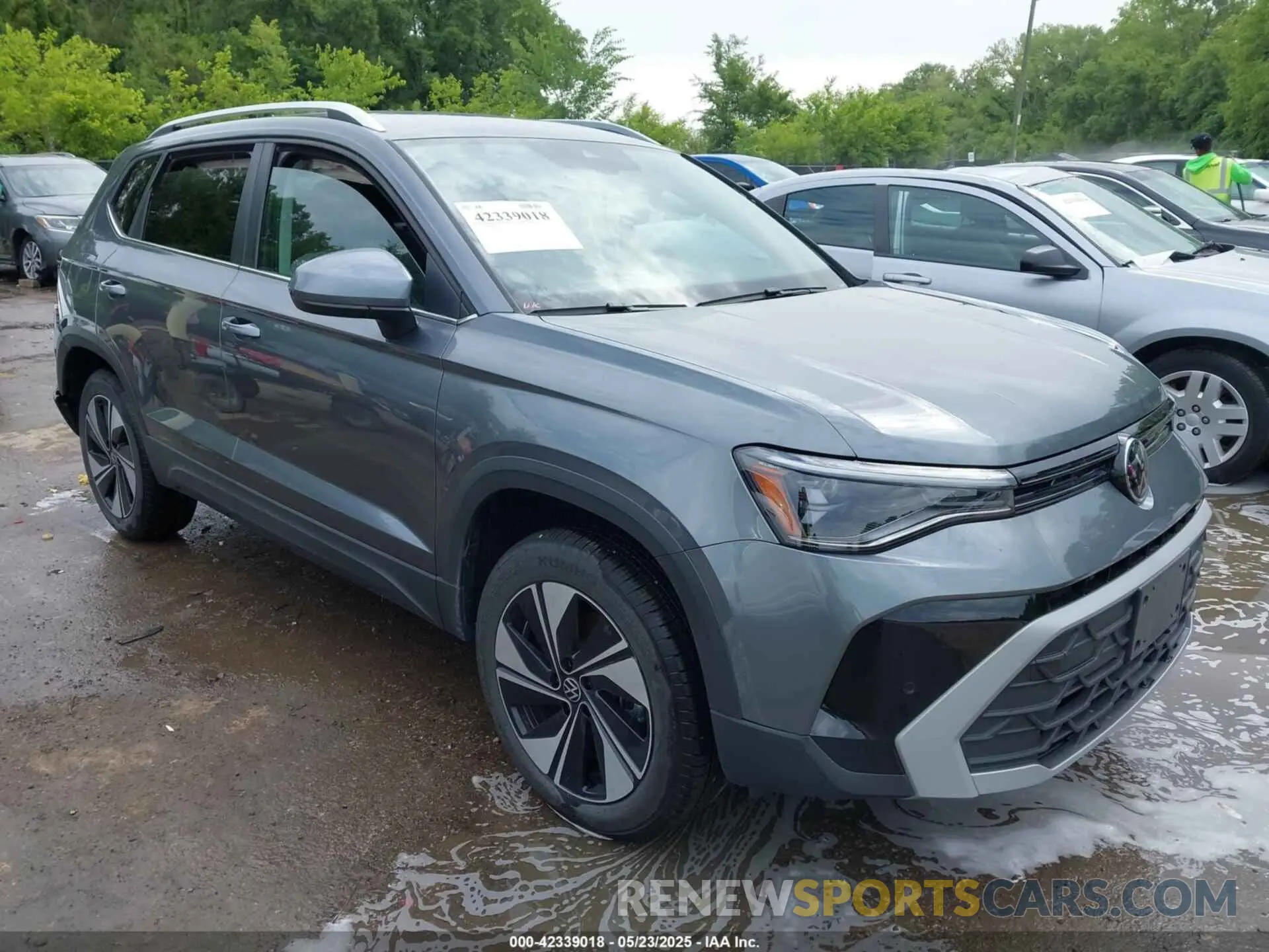 1 Photograph of a damaged car 3VVUC7B23SM006148 VOLKSWAGEN TAOS 2025