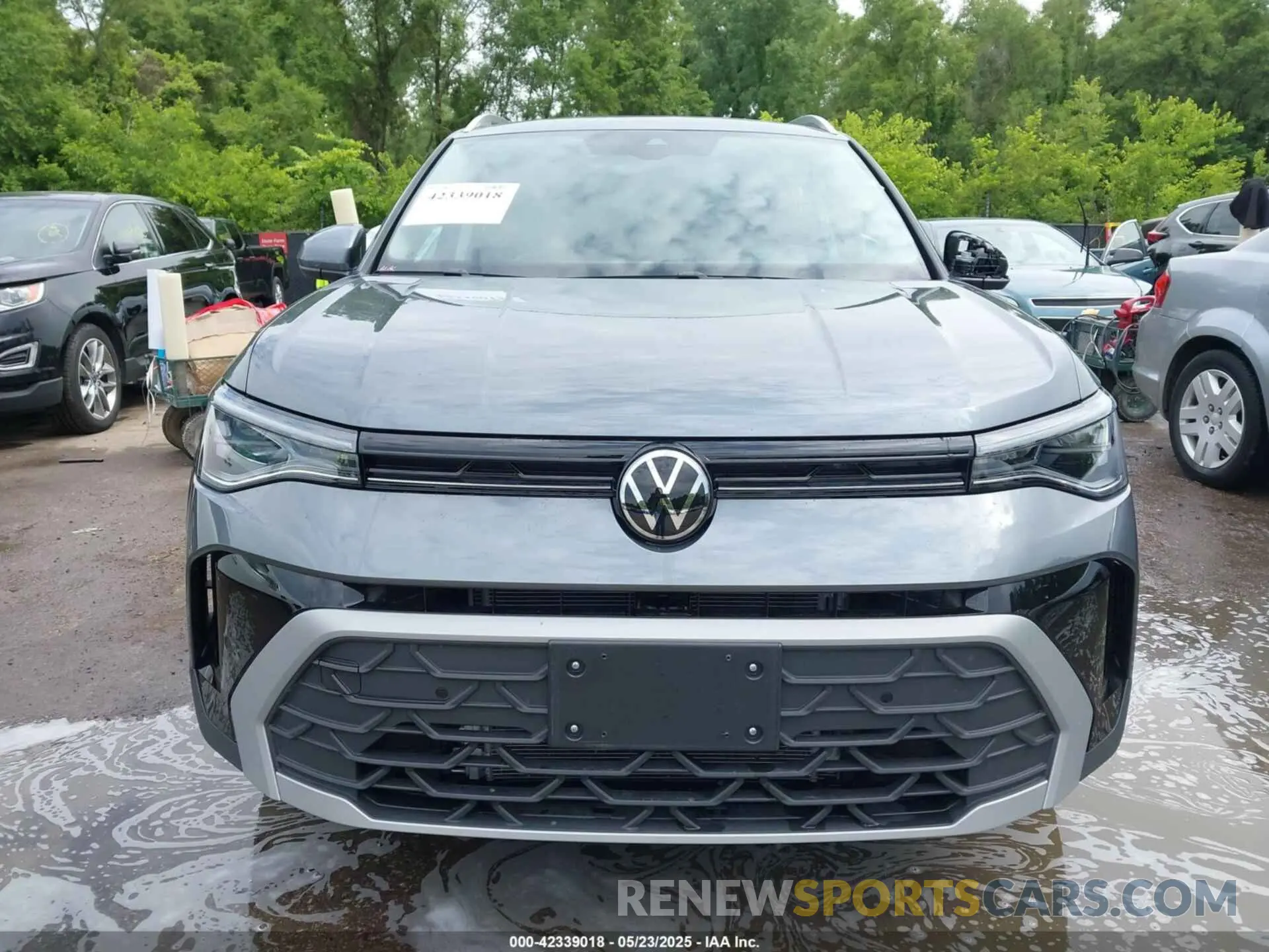12 Photograph of a damaged car 3VVUC7B23SM006148 VOLKSWAGEN TAOS 2025