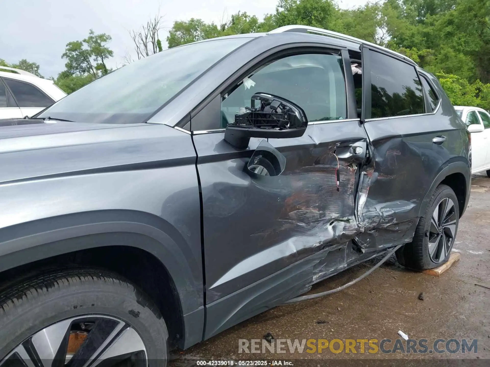6 Photograph of a damaged car 3VVUC7B23SM006148 VOLKSWAGEN TAOS 2025