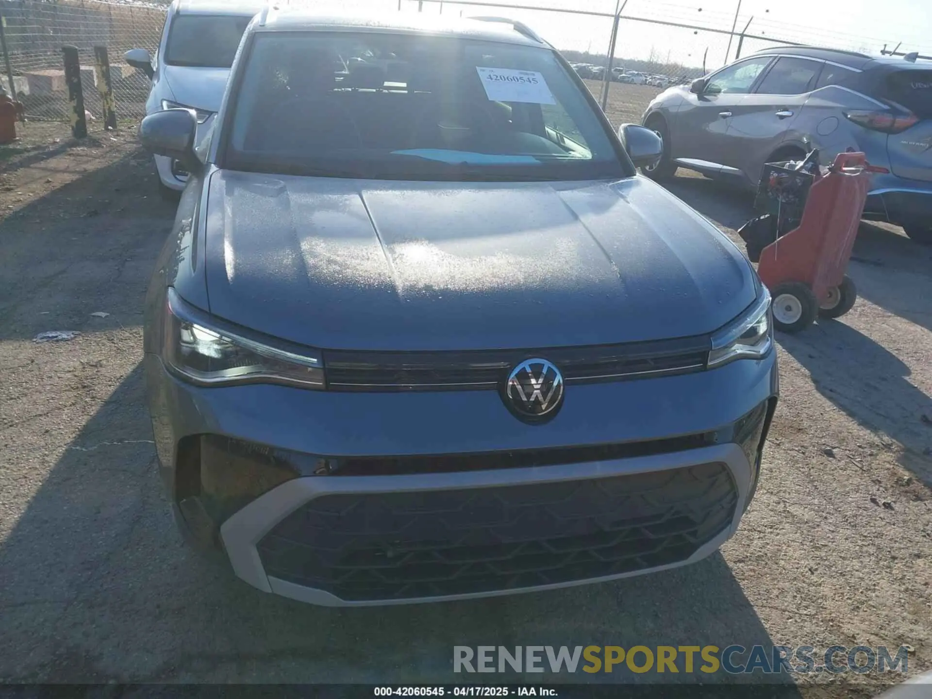 12 Photograph of a damaged car 3VVUC7B28SM025861 VOLKSWAGEN TAOS 2025