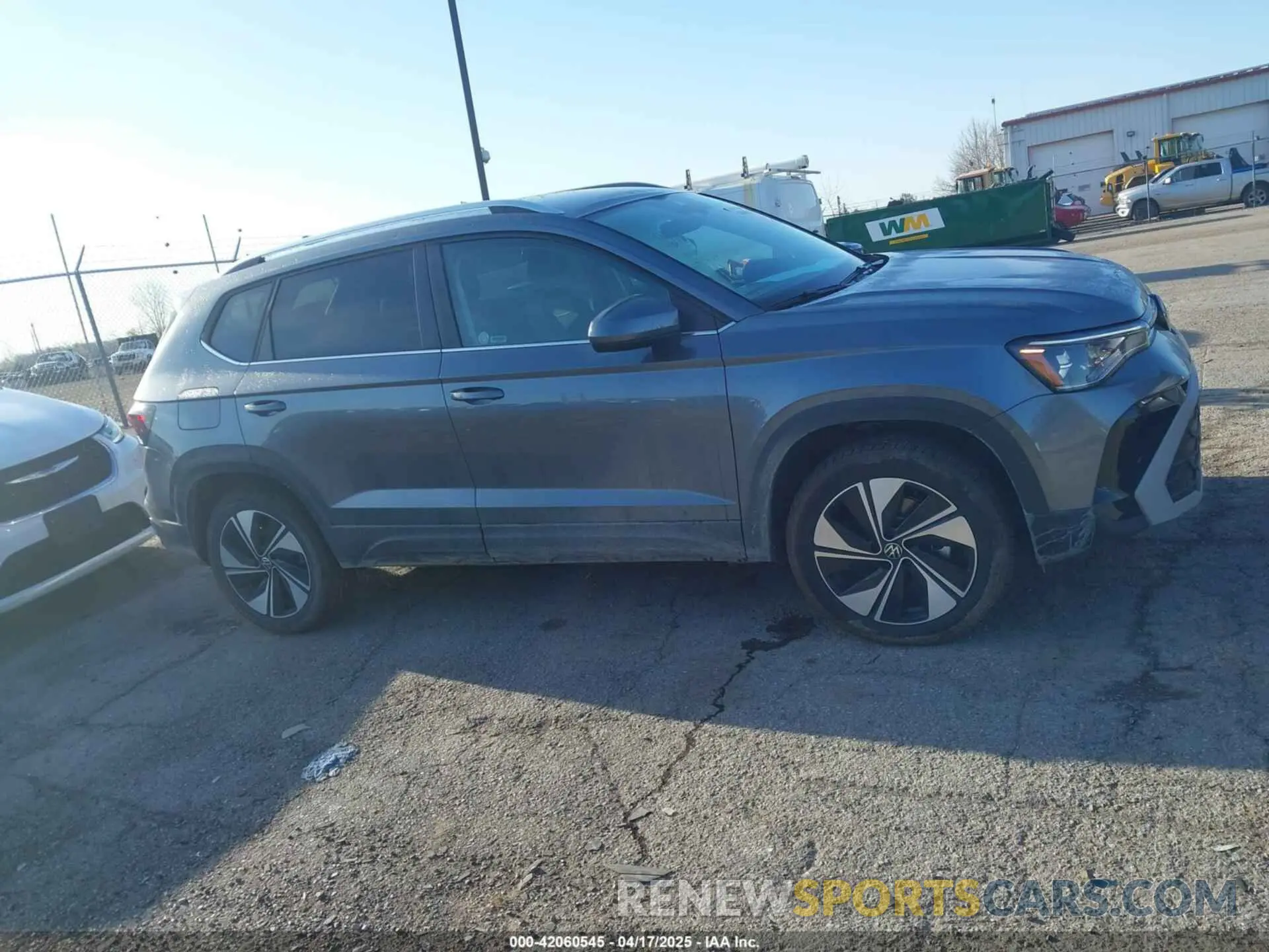 13 Photograph of a damaged car 3VVUC7B28SM025861 VOLKSWAGEN TAOS 2025
