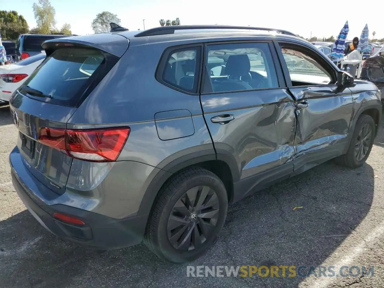 3 Photograph of a damaged car 3VVAX7B27NM052870 VOLKSWAGEN TAOS S 2022