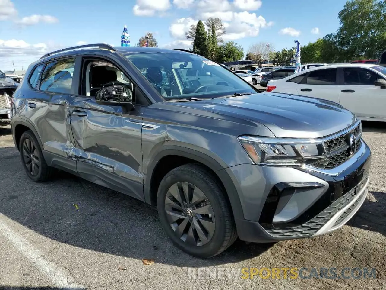 4 Photograph of a damaged car 3VVAX7B27NM052870 VOLKSWAGEN TAOS S 2022