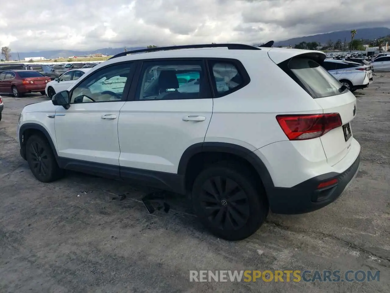 2 Photograph of a damaged car 3VVCX7B20NM077697 VOLKSWAGEN TAOS S 2022