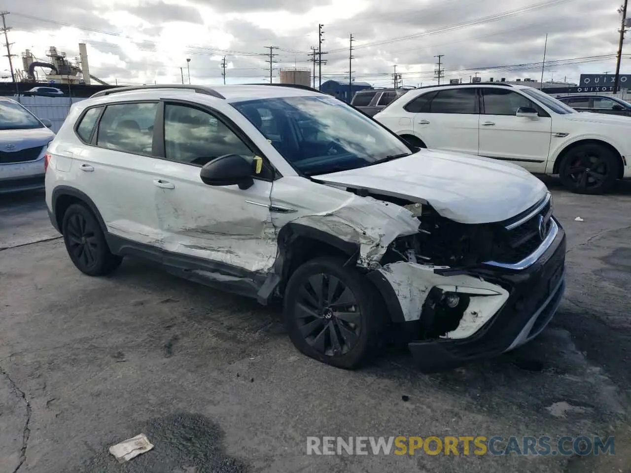 4 Photograph of a damaged car 3VVCX7B20NM077697 VOLKSWAGEN TAOS S 2022