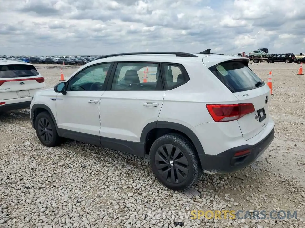 2 Photograph of a damaged car 3VVCX7B2XNM029320 VOLKSWAGEN TAOS S 2022
