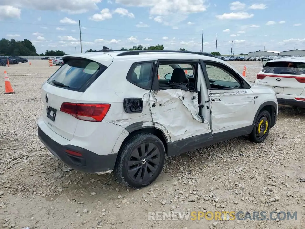 3 Photograph of a damaged car 3VVCX7B2XNM029320 VOLKSWAGEN TAOS S 2022