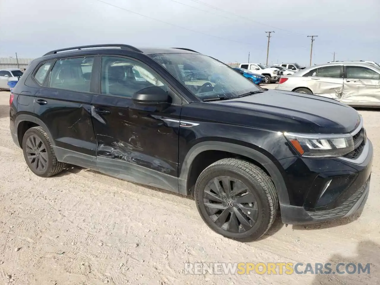 4 Photograph of a damaged car 3VVDX7B23NM044102 VOLKSWAGEN TAOS S 2022