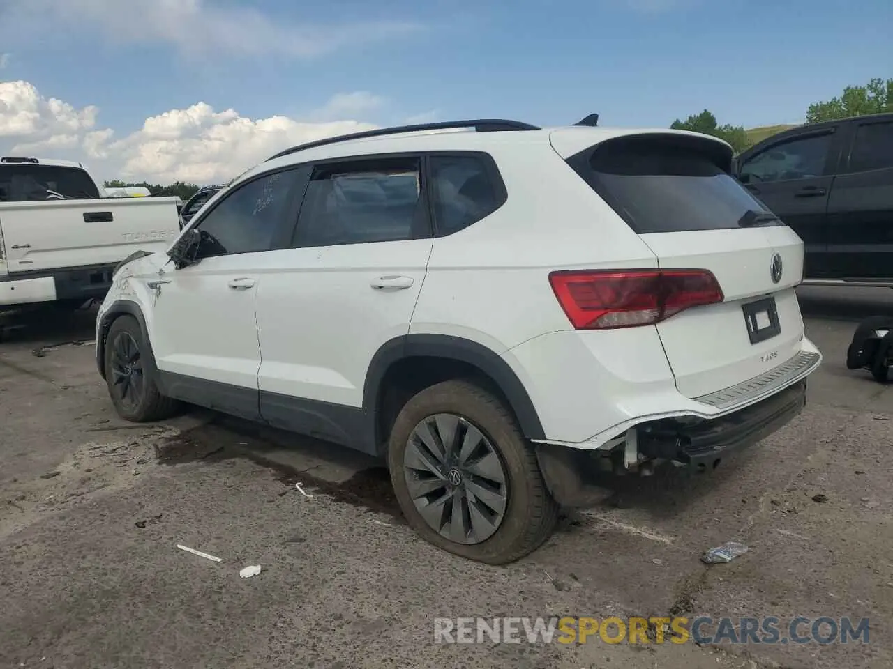 2 Photograph of a damaged car 3VVMX7B22NM022558 VOLKSWAGEN TAOS S 2022