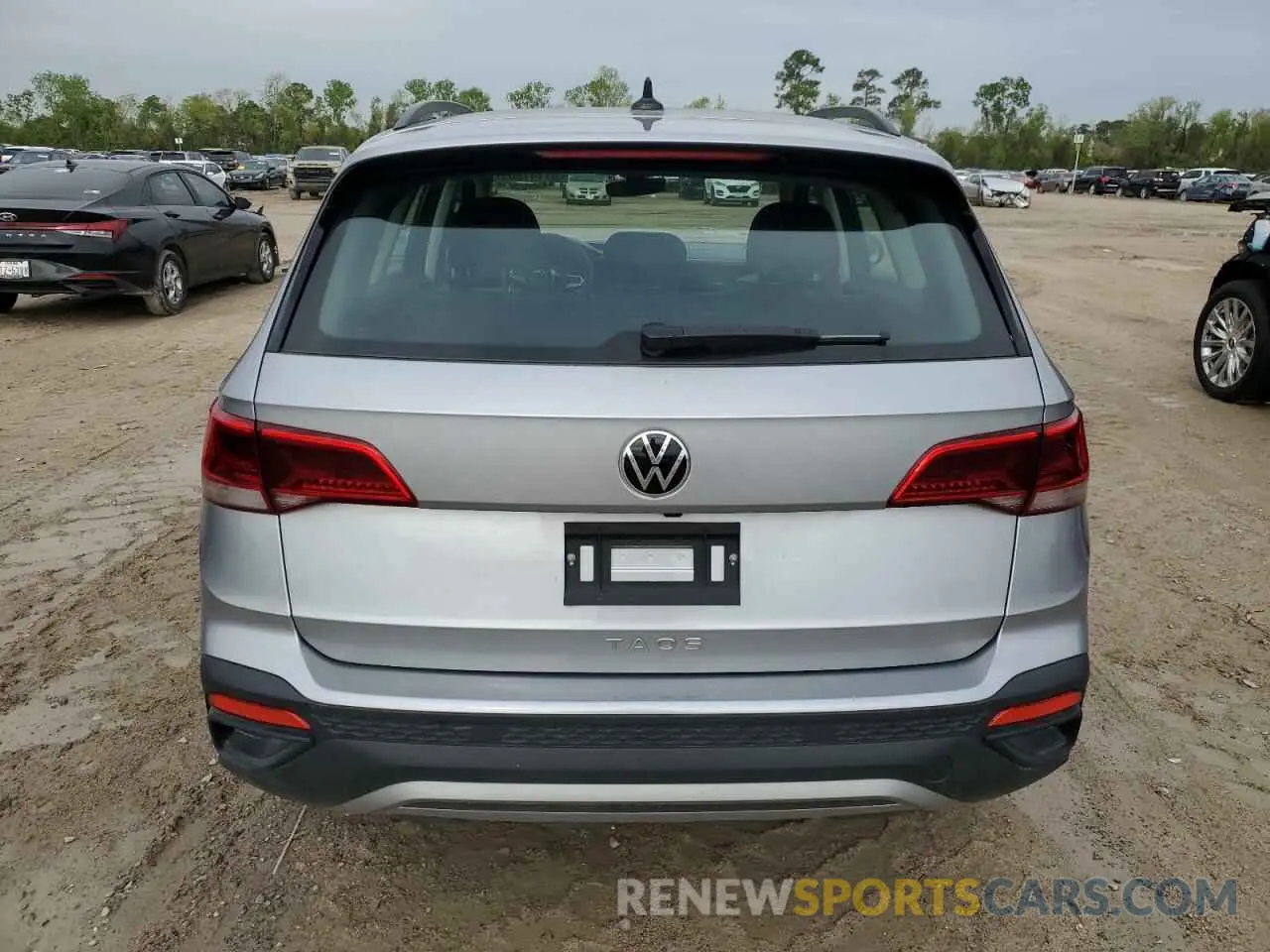 6 Photograph of a damaged car 3VV5X7B20RM104508 VOLKSWAGEN TAOS S 2024