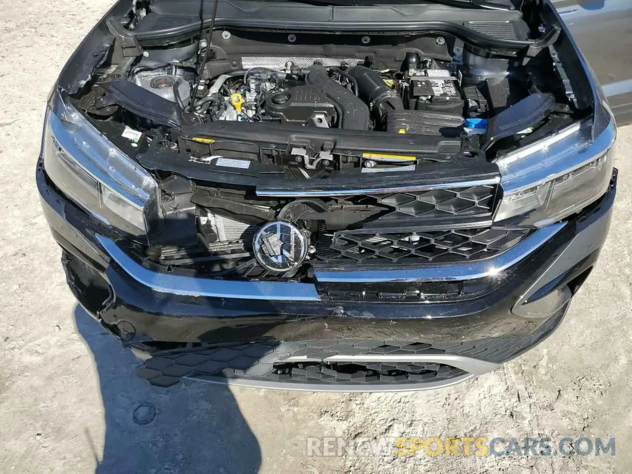 11 Photograph of a damaged car 3VV5X7B20RM117629 VOLKSWAGEN TAOS S 2024