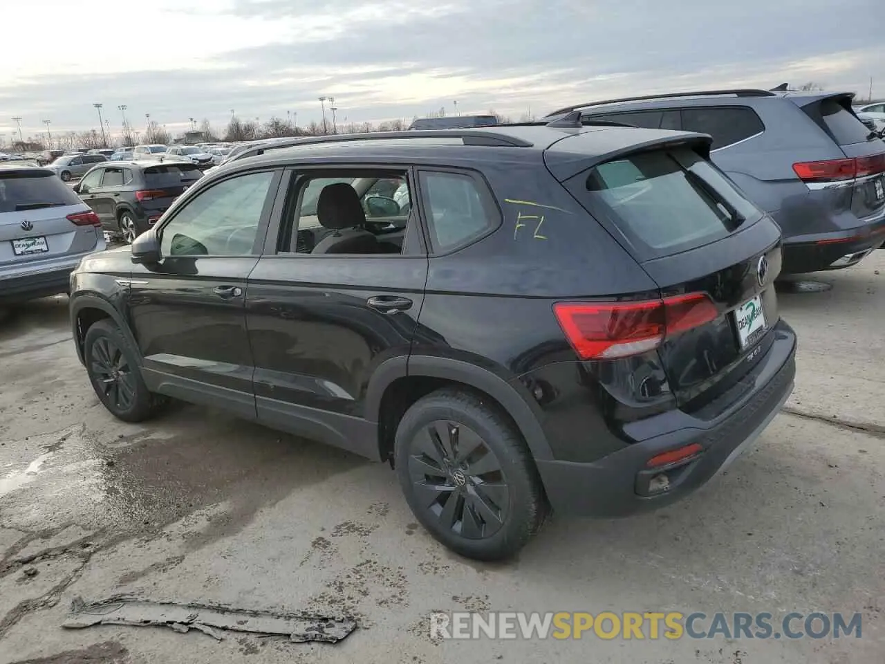 2 Photograph of a damaged car 3VV5X7B21RM115775 VOLKSWAGEN TAOS S 2024