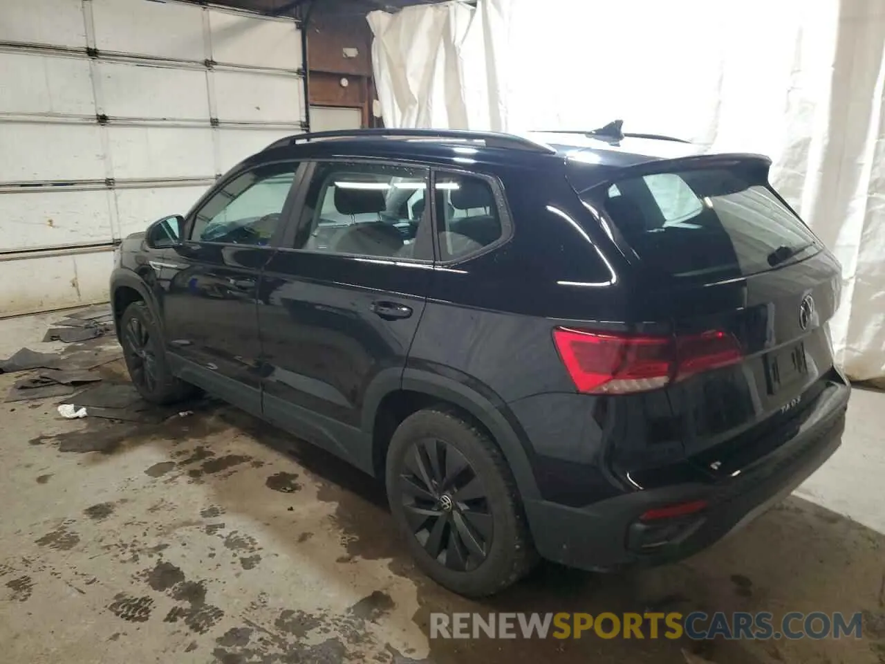 2 Photograph of a damaged car 3VV5X7B22RM018049 VOLKSWAGEN TAOS S 2024