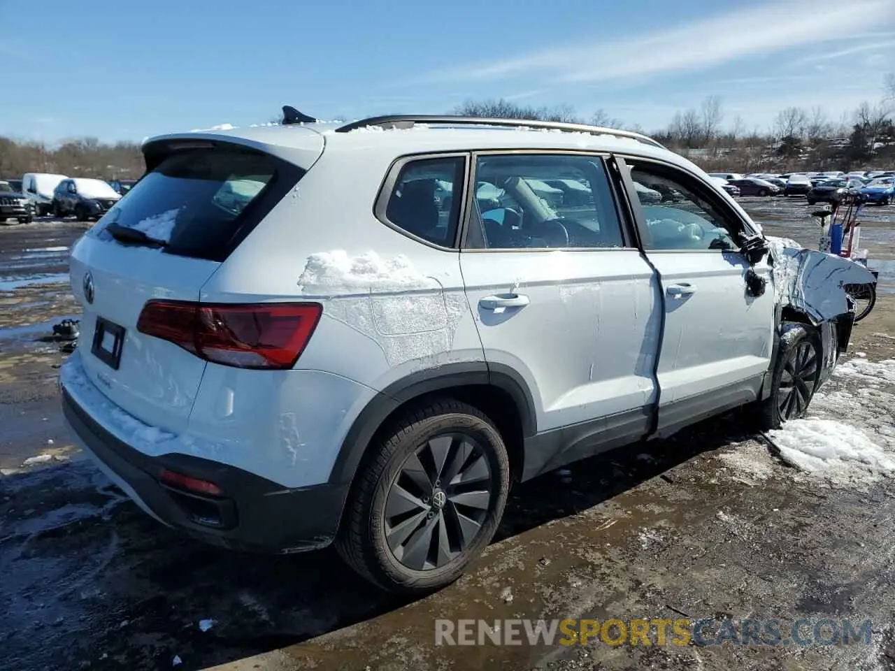 3 Photograph of a damaged car 3VV5X7B24RM055409 VOLKSWAGEN TAOS S 2024