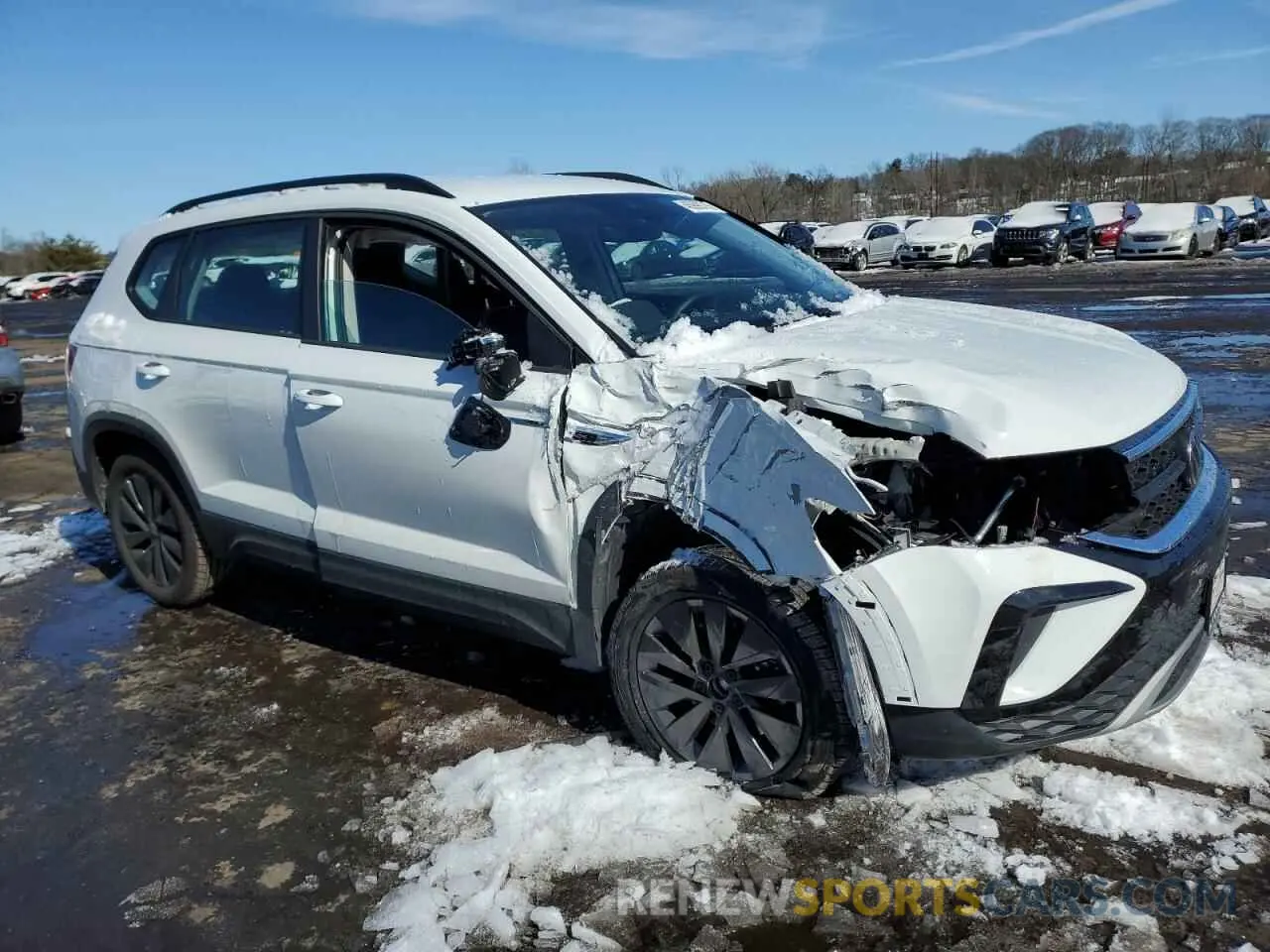 4 Photograph of a damaged car 3VV5X7B24RM055409 VOLKSWAGEN TAOS S 2024