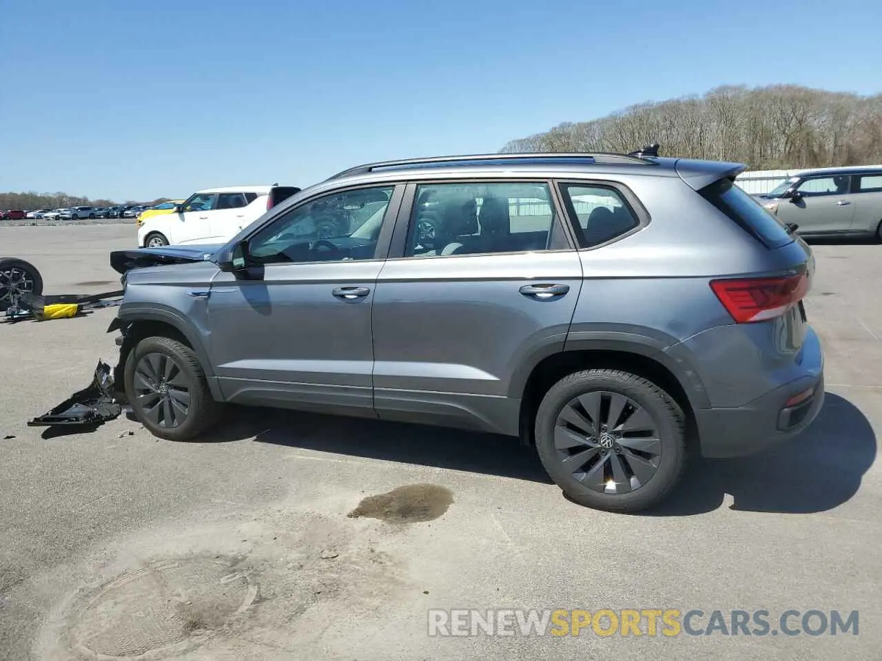 2 Photograph of a damaged car 3VV5X7B25RM074020 VOLKSWAGEN TAOS S 2024