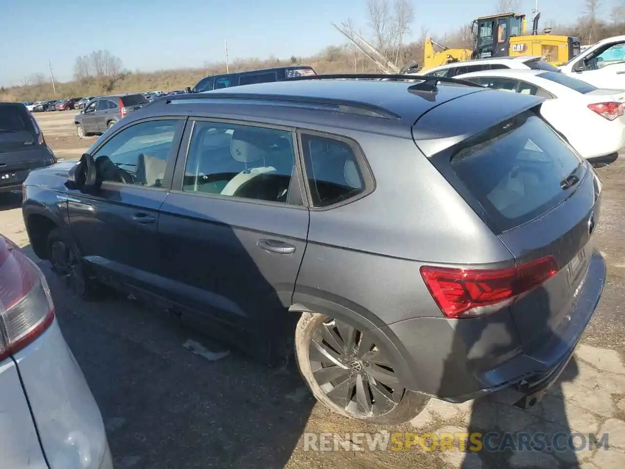 2 Photograph of a damaged car 3VV5X7B26RM111754 VOLKSWAGEN TAOS S 2024