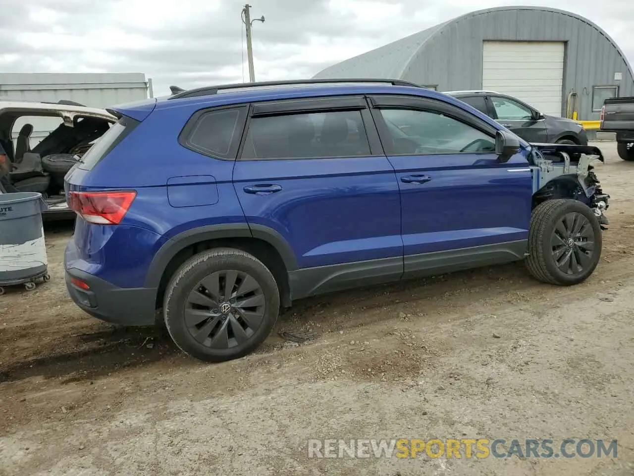 3 Photograph of a damaged car 3VV5X7B27RM105381 VOLKSWAGEN TAOS S 2024