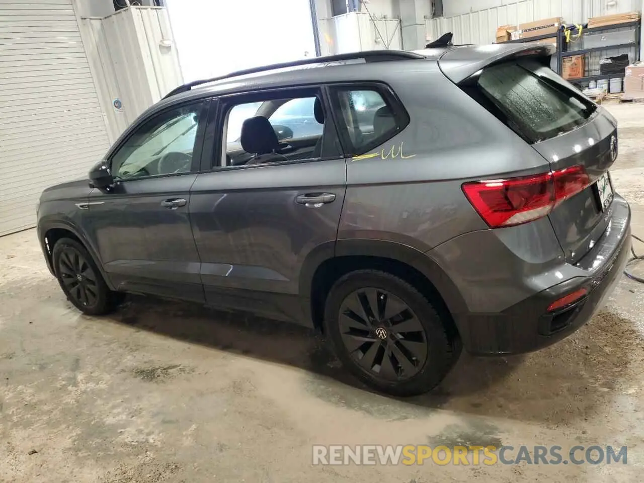2 Photograph of a damaged car 3VV5X7B28RM103591 VOLKSWAGEN TAOS S 2024