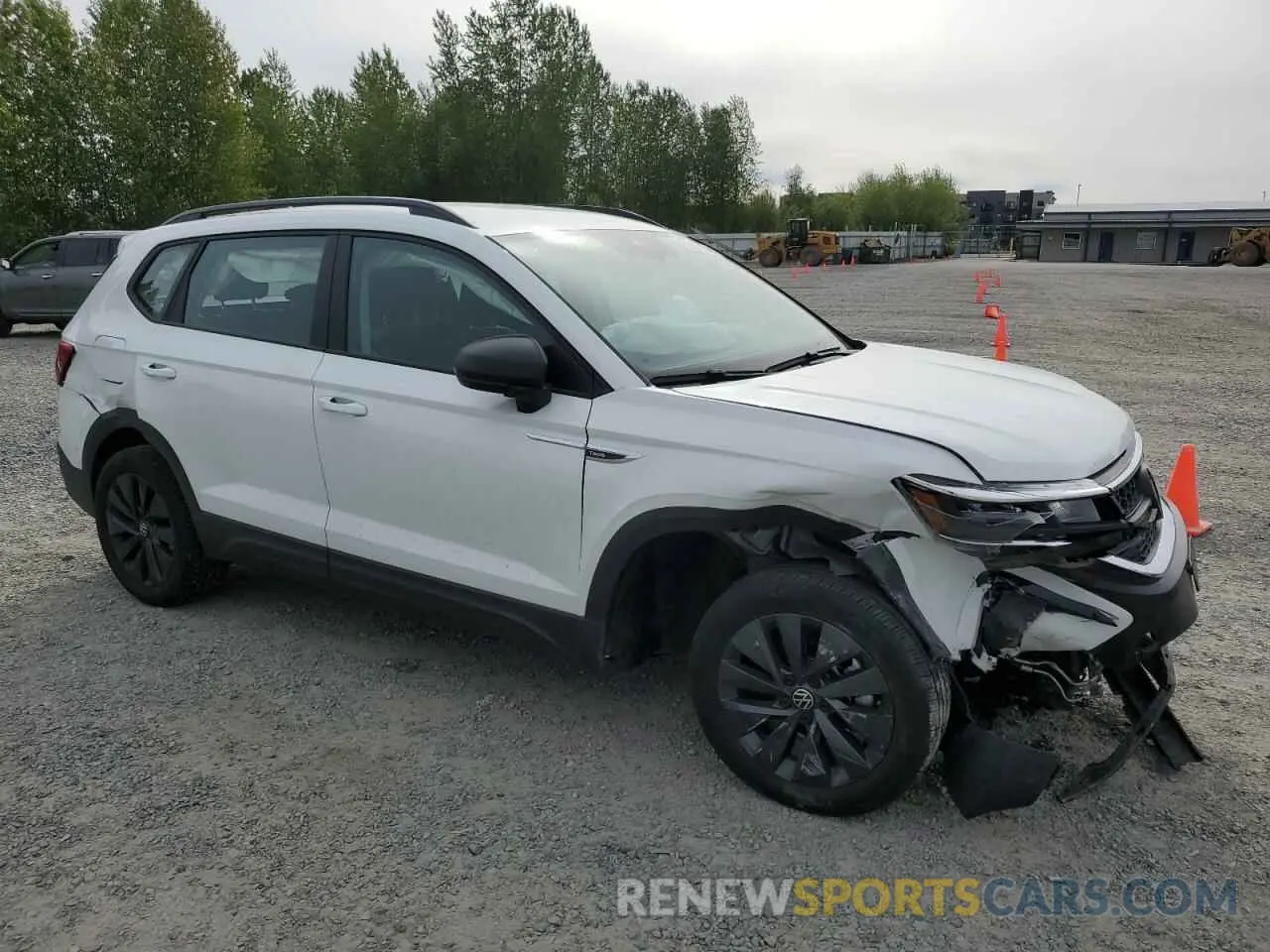 4 Photograph of a damaged car 3VV5X7B2XRM057665 VOLKSWAGEN TAOS S 2024