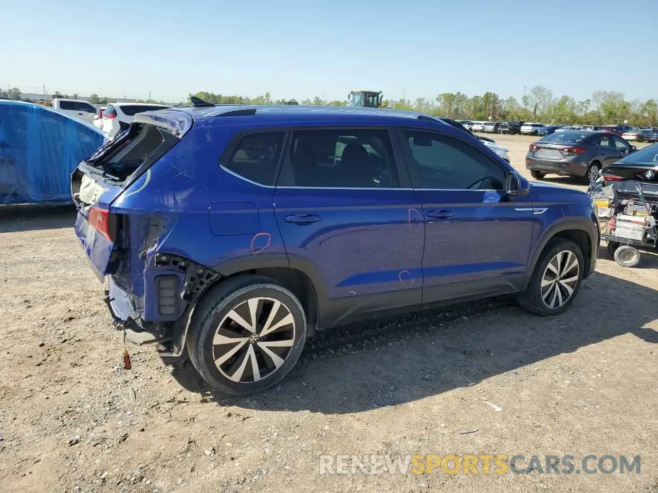 3 Photograph of a damaged car 3VVRX7B22NM082037 VOLKSWAGEN TAOS SE 2022