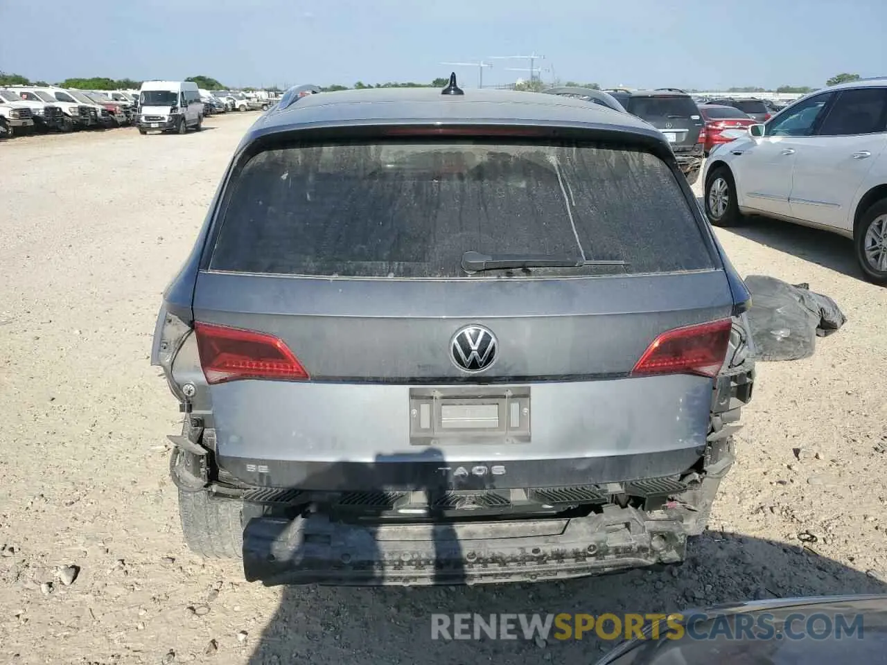 6 Photograph of a damaged car 3VVRX7B26NM007633 VOLKSWAGEN TAOS SE 2022