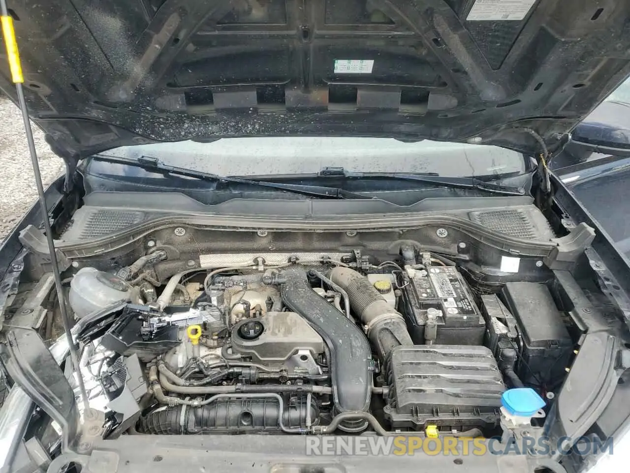 11 Photograph of a damaged car 3VVRX7B28NM017595 VOLKSWAGEN TAOS SE 2022
