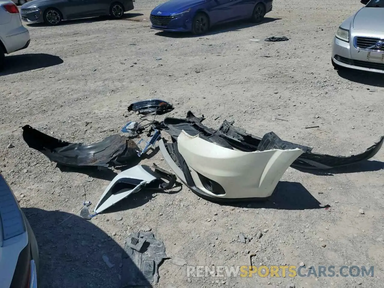 13 Photograph of a damaged car 3VVRX7B28NM063198 VOLKSWAGEN TAOS SE 2022