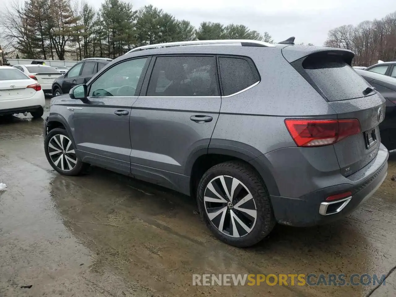 2 Photograph of a damaged car 3VVSX7B27NM012101 VOLKSWAGEN TAOS SE 2022