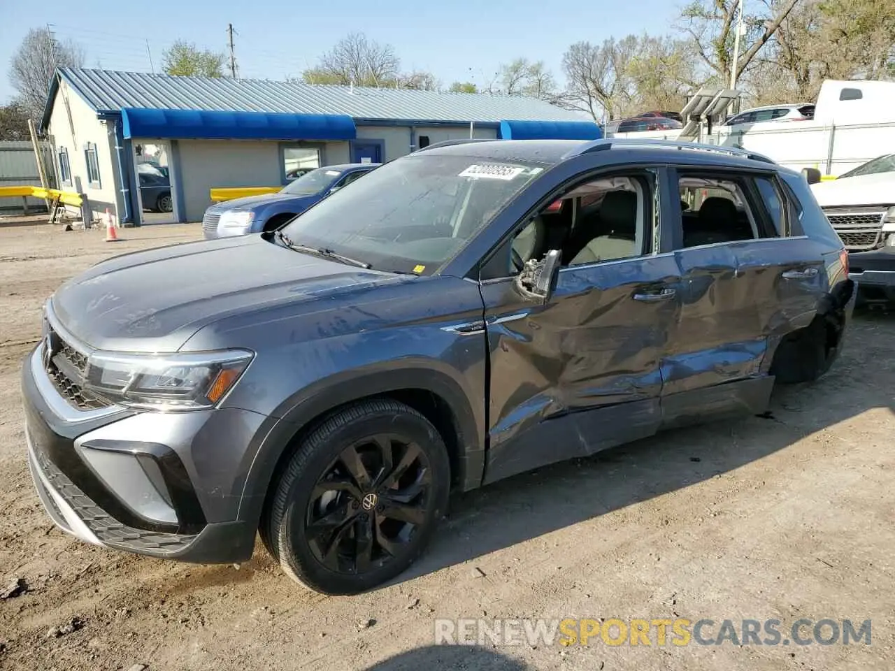 1 Photograph of a damaged car 3VVYX7B24NM077935 VOLKSWAGEN TAOS SE 2022
