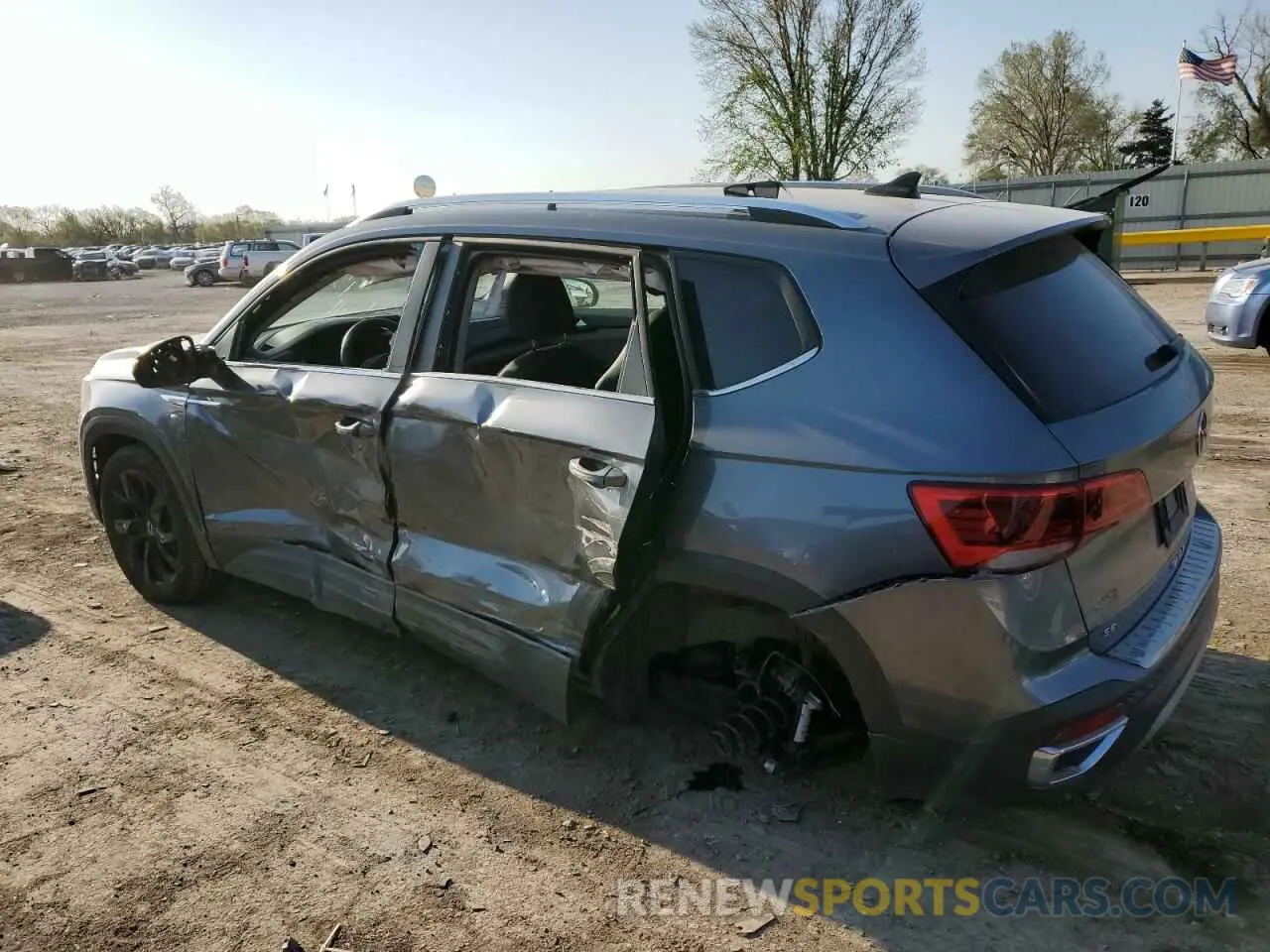 2 Photograph of a damaged car 3VVYX7B24NM077935 VOLKSWAGEN TAOS SE 2022