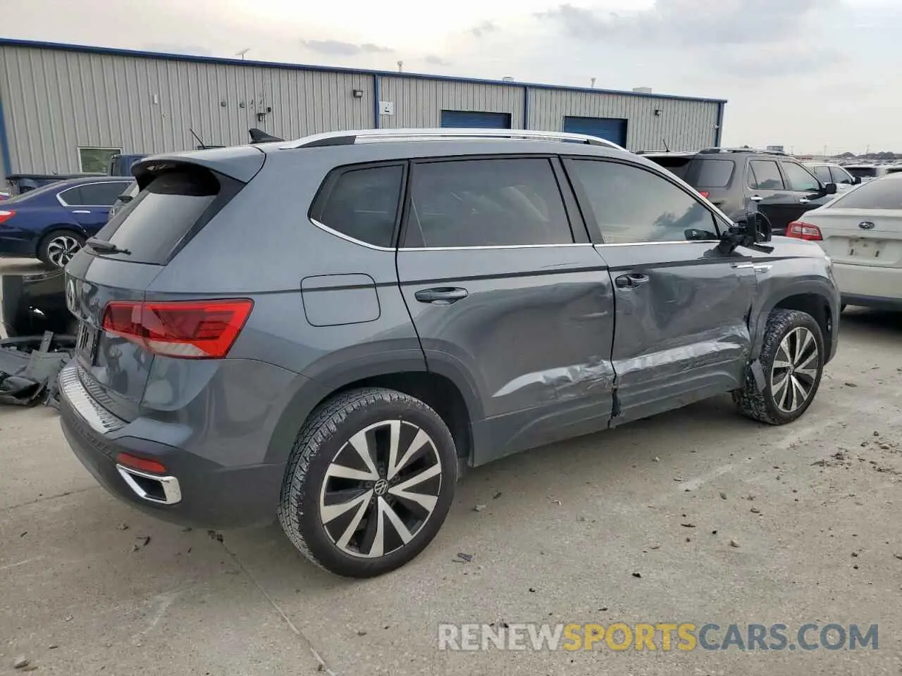 3 Photograph of a damaged car 3VVEX7B25PM346739 VOLKSWAGEN TAOS SE 2023