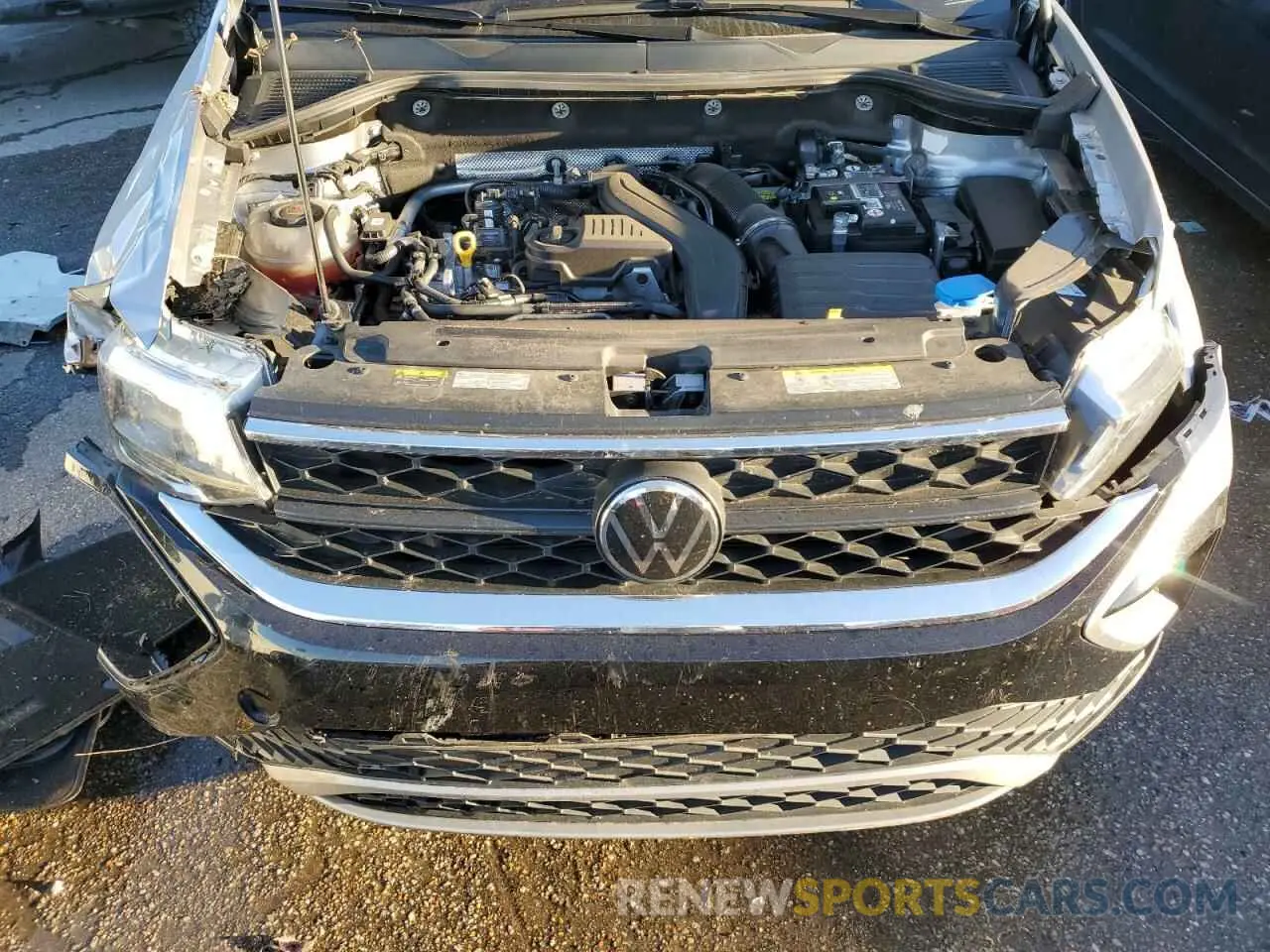 12 Photograph of a damaged car 3VVEX7B27PM305920 VOLKSWAGEN TAOS SE 2023