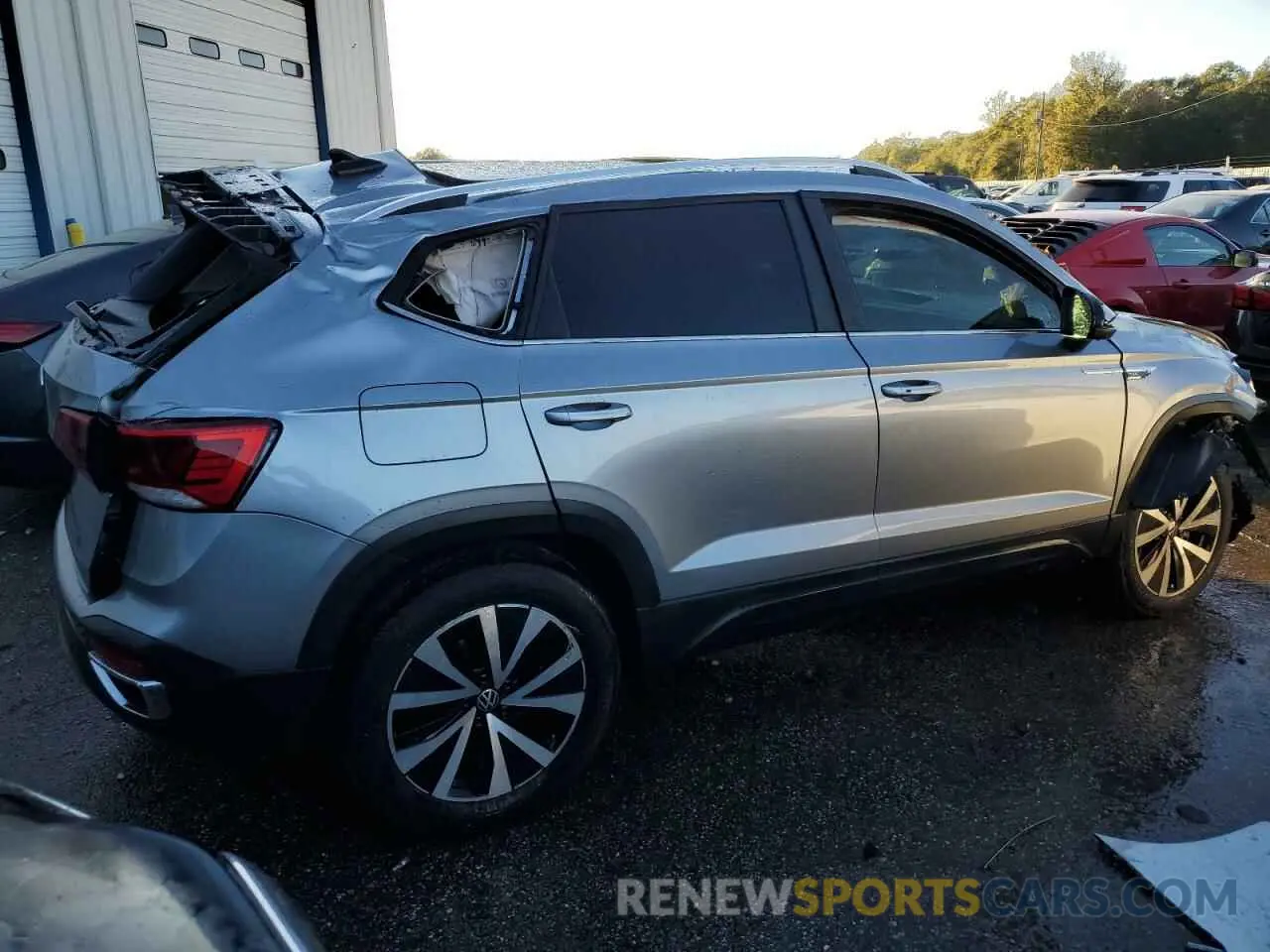 3 Photograph of a damaged car 3VVEX7B27PM305920 VOLKSWAGEN TAOS SE 2023