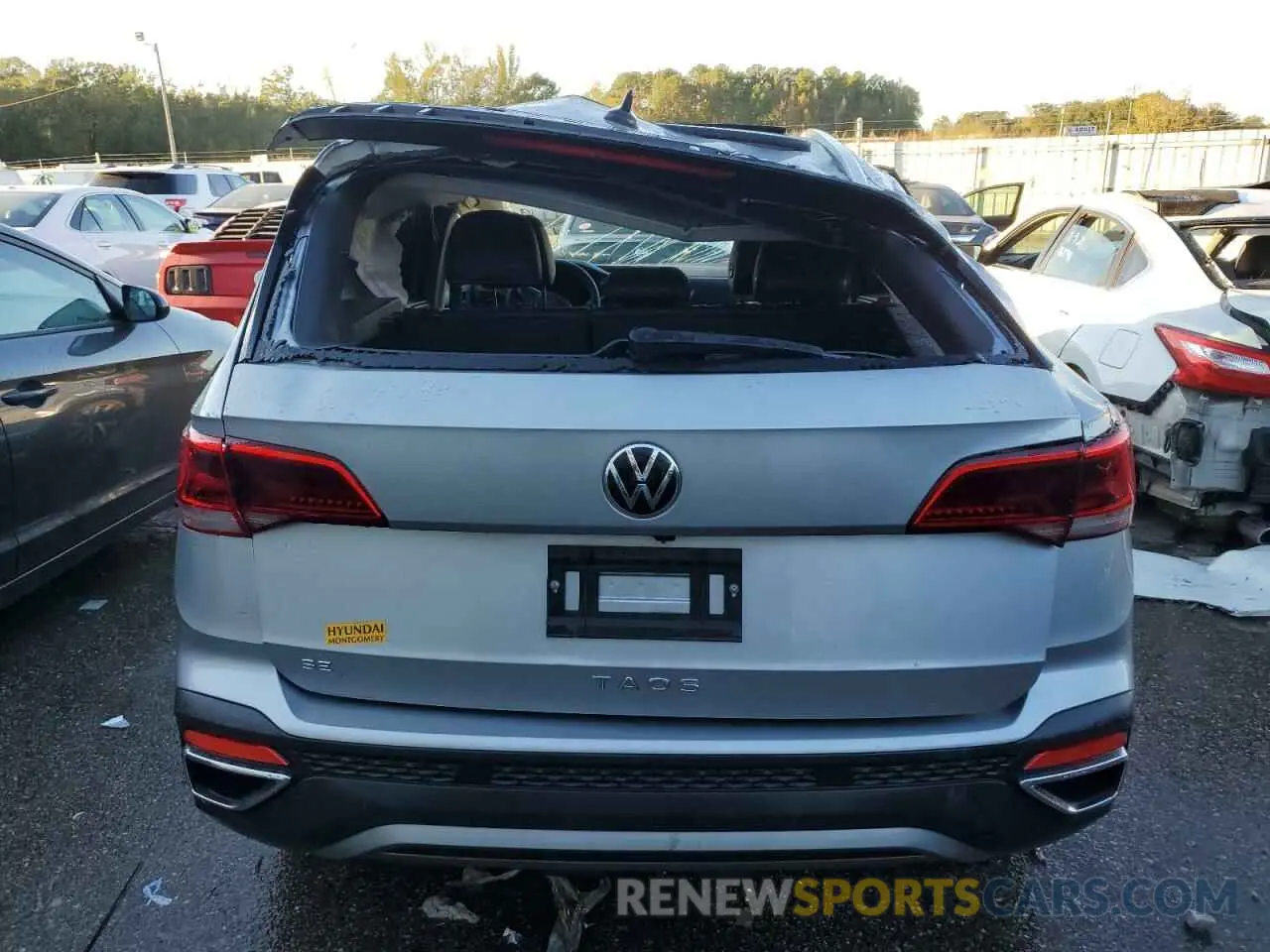 6 Photograph of a damaged car 3VVEX7B27PM305920 VOLKSWAGEN TAOS SE 2023