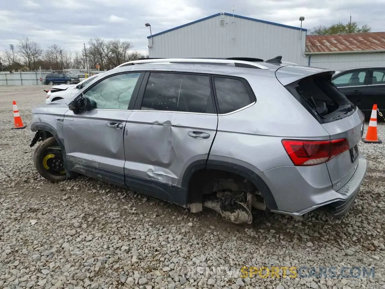 2 Photograph of a damaged car 3VVEX7B27PM334558 VOLKSWAGEN TAOS SE 2023