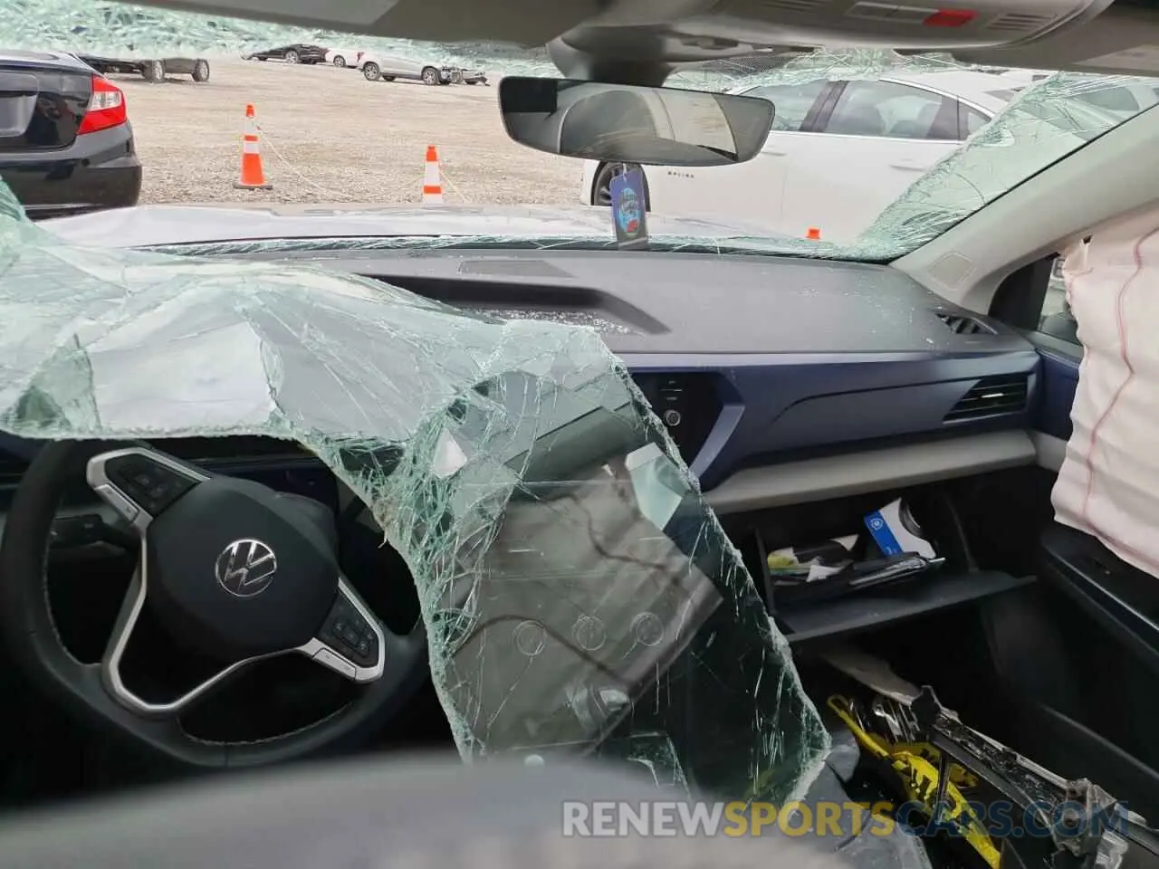 8 Photograph of a damaged car 3VVEX7B27PM334558 VOLKSWAGEN TAOS SE 2023