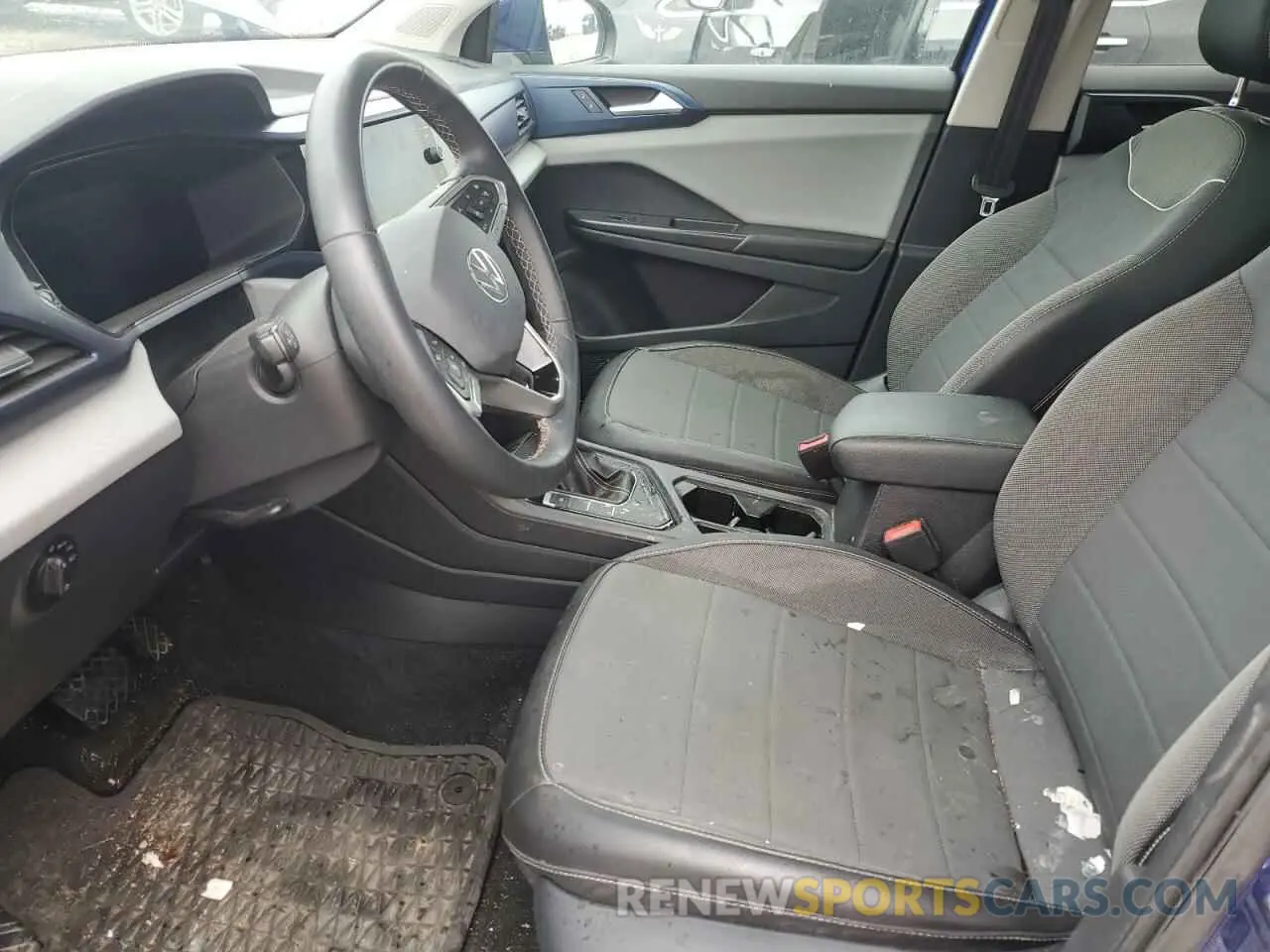 7 Photograph of a damaged car 3VVEX7B28PM301696 VOLKSWAGEN TAOS SE 2023