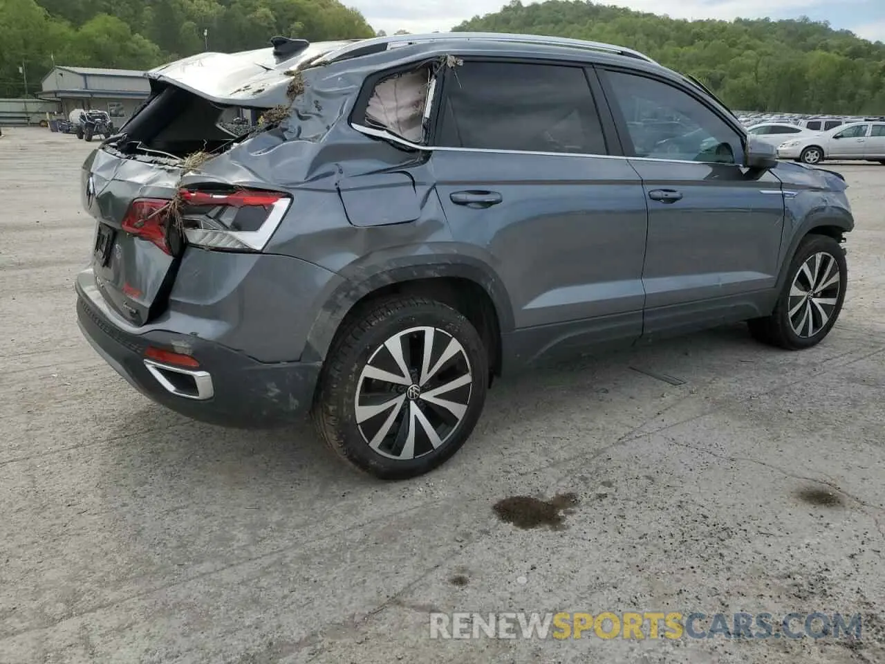 3 Photograph of a damaged car 3VVNX7B20PM301191 VOLKSWAGEN TAOS SE 2023