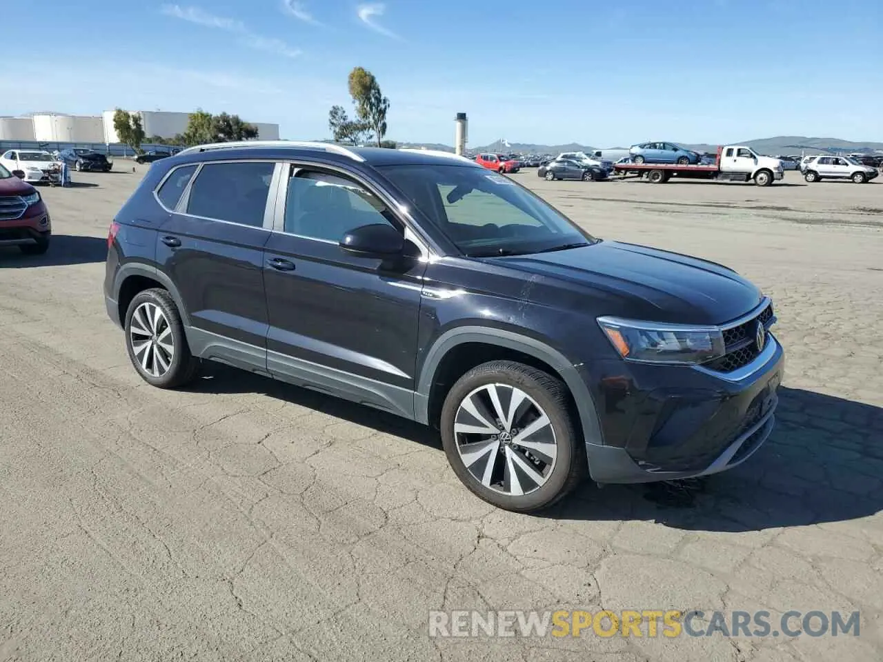 4 Photograph of a damaged car 3VVSX7B2XPM339014 VOLKSWAGEN TAOS SE 2023